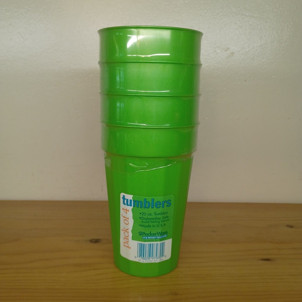 New Vintage PackerWare Green Plastic 5 1/2" Tall Cups Tumblers 20 Oz USA Made